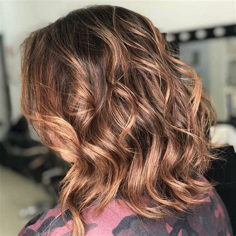 cabelo morena iluminada cabelo curto|40 Tons de Morena Iluminada que Estão em Alta